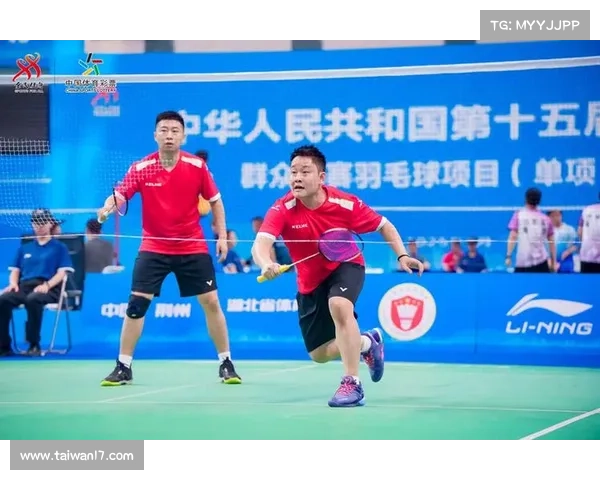 甘肃队与浙江队全运会群众羽毛球团体预赛精彩对决激烈上演 甘肃队与浙江队全运会群众羽毛球团体预赛精彩对决激烈上演